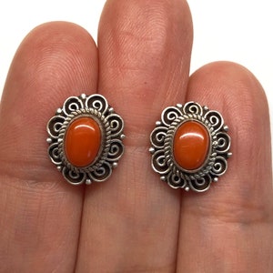 Vintage Coral Earrings, Oval Shaped Red Coral Stud Earrings, Minimalist Earrings, Genuine Coral 925 Sterling Silver Earrings, Gem Stone