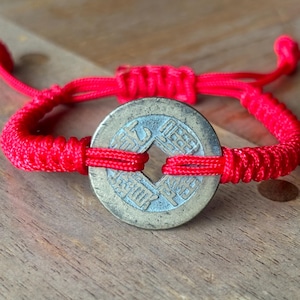 Pulsera de cordón rojo ajustable con moneda antigua, moneda antigua de buena suerte, moneda antigua china auténtica de la dinastía Qing 乾隆通寶