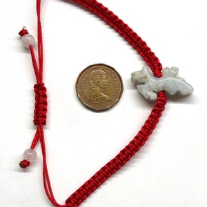 Pulsera de caballo de jade, pulsera china de la suerte, pulsera de caballo de jade de la buena suerte, pulsera de caballo de jade tallado del zodíaco chino con cordón rojo ajustable. imagen 10