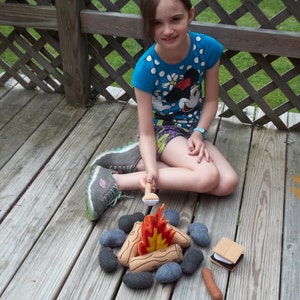 Kids Felt Campfire Pretend Play Imagination Pretend food Toddler Toy Great gift idea