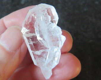 Rare Beautiful Faden Quartz  (4.4 grams / 33 mm) Natural Crystal (A8) -  'Connection'  FREE UK POSTAGE