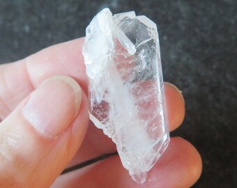 Rare Beautiful Faden Quartz  (5.6 grams / 38 mm) Natural Crystal (A7) -  'Connection'  FREE UK POSTAGE