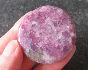 Beautiful Brazilian Lepidolite  (25.7 grams / 40 mm) Flat Stone or Palmstone  (C2)   FREE UK POSTAGE