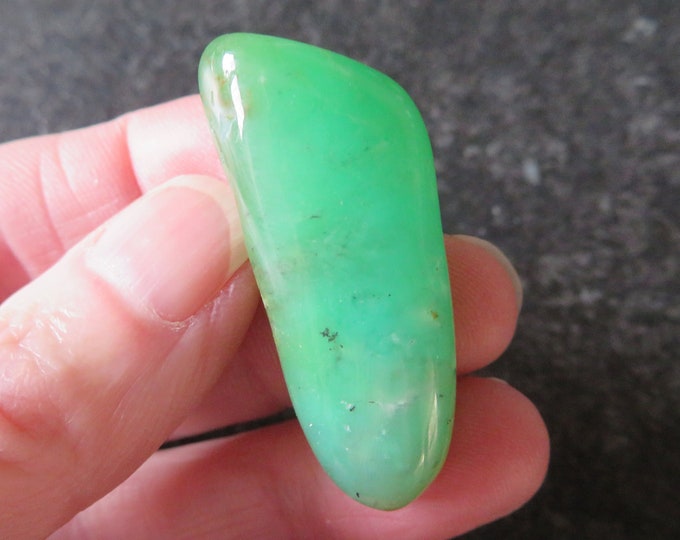 Gorgeous Chrysoprase (10.6 grams / 38 mm) Wand or Stick Shaped  (8)  'Creativity'    - FREE UK POSTAGE