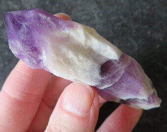 Gorgeous Chevron Amethyst (39.6 grams / 73 mm) Natural Wand Shape (12) - FREE UK POSTAGE