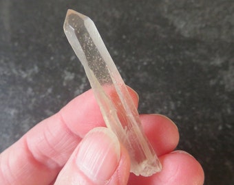 Brazilian Golden Healer Lemurian Quartz Crystal (4.8 grams / 48 mm) Natural Crystal (A4) - 'Spiritual' FREE UK POSTAGE