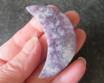 Beautiful Purple Lepidolite (20.0 grams / 50 mm) Moon Shape (14) Peace - FREE UK POSTAGE