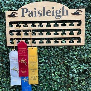 Large personalized ribbon holder - Swimming award display - Trophy hanging - 3D swimmer - Swimmer gifts