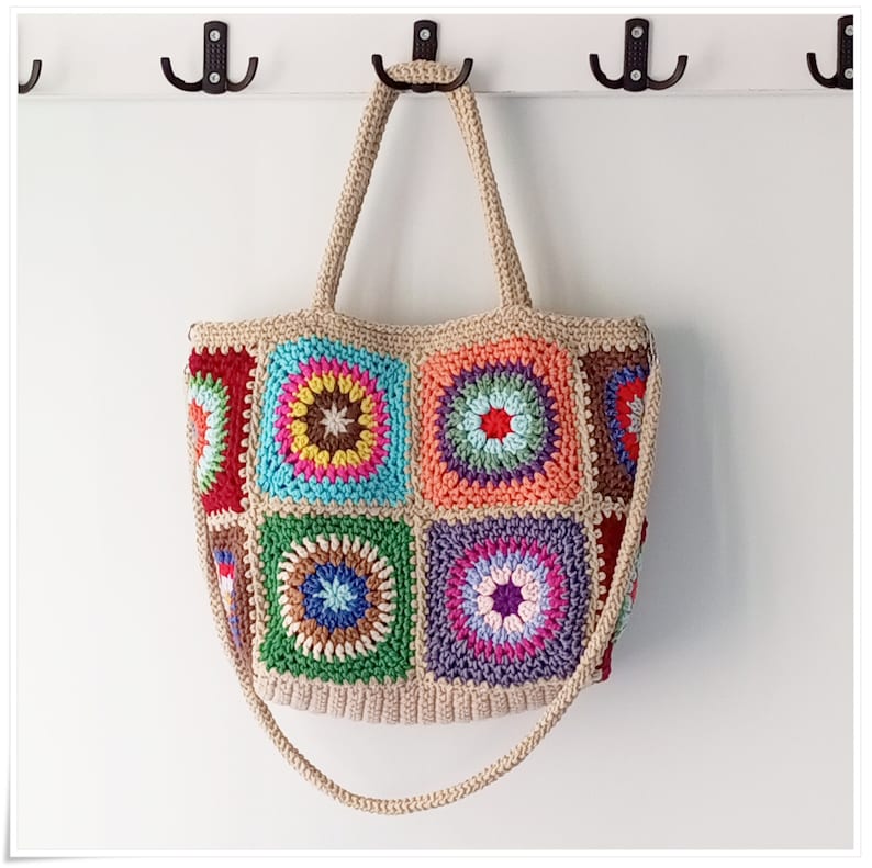 Sac à bandoulière carré grand-mère au crochet, fourre-tout carré grand-mère de style bohème, sac à main au crochet avec différentes sangles, sac au crochet rétro, sac à main au crochet image 1