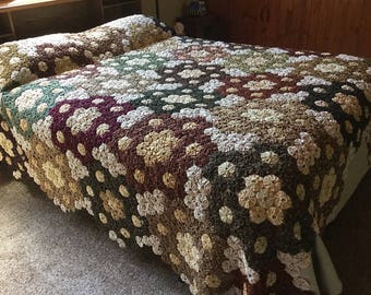 Finished, Yo Yo Quilt, Queen Size Beadspread, Floral Quilt, Yo Yos