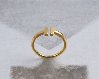t ring, Gift for her, Solid gold T, t gold ring, Minimalist Bar Ring, Double bar ring, T letter ring, Parallel bar T ring, ring style k18