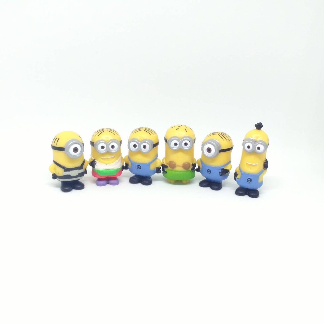 Minion Surprise Bath Bombs Minion Surprise Bath Fizzy Fizzies Etsy
