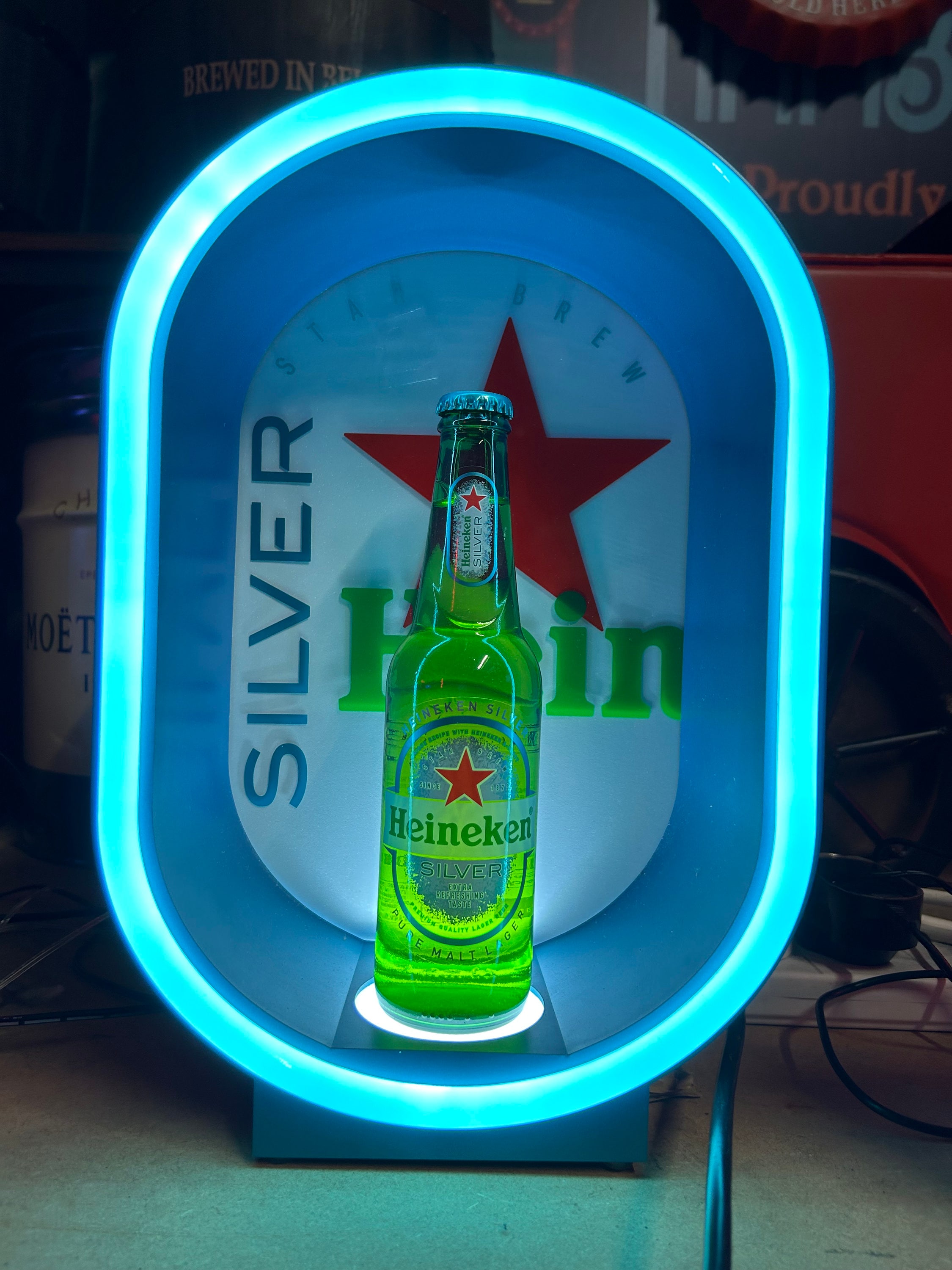 Heineken ネオンライト ビールボトル セット 特別家具・インテリア - Heineken ネオンライト ビールボトル セット