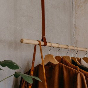 Leather straps for clothes rail - The No. 110 Natural