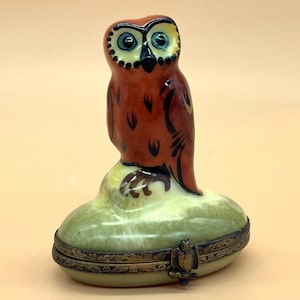 Peint Main Limoges Porcelain owl hand painted hinged trinket / jewelry box. - FREE UK POST -