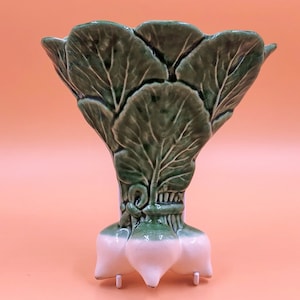 Vintage majolica Caldas Da Rainha Bordallo Pinheiro, Portugal Turnip wall pocket / vase.  - FREE UK POST.