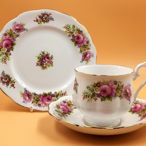 Vintage Royal Albert China Chatsworth design tea cup, saucer & side plate trio. - FREE UK POST -