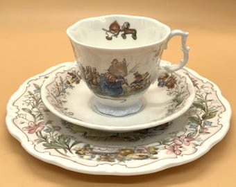 Collectible - A “dining by the Sea” Beaker/mug - Royal Doulton