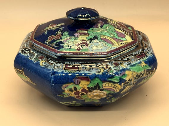 Vintage Royal Winton Blue Pekin chintz hand painted candy / trinket box. c1950. - FREE UK POST -