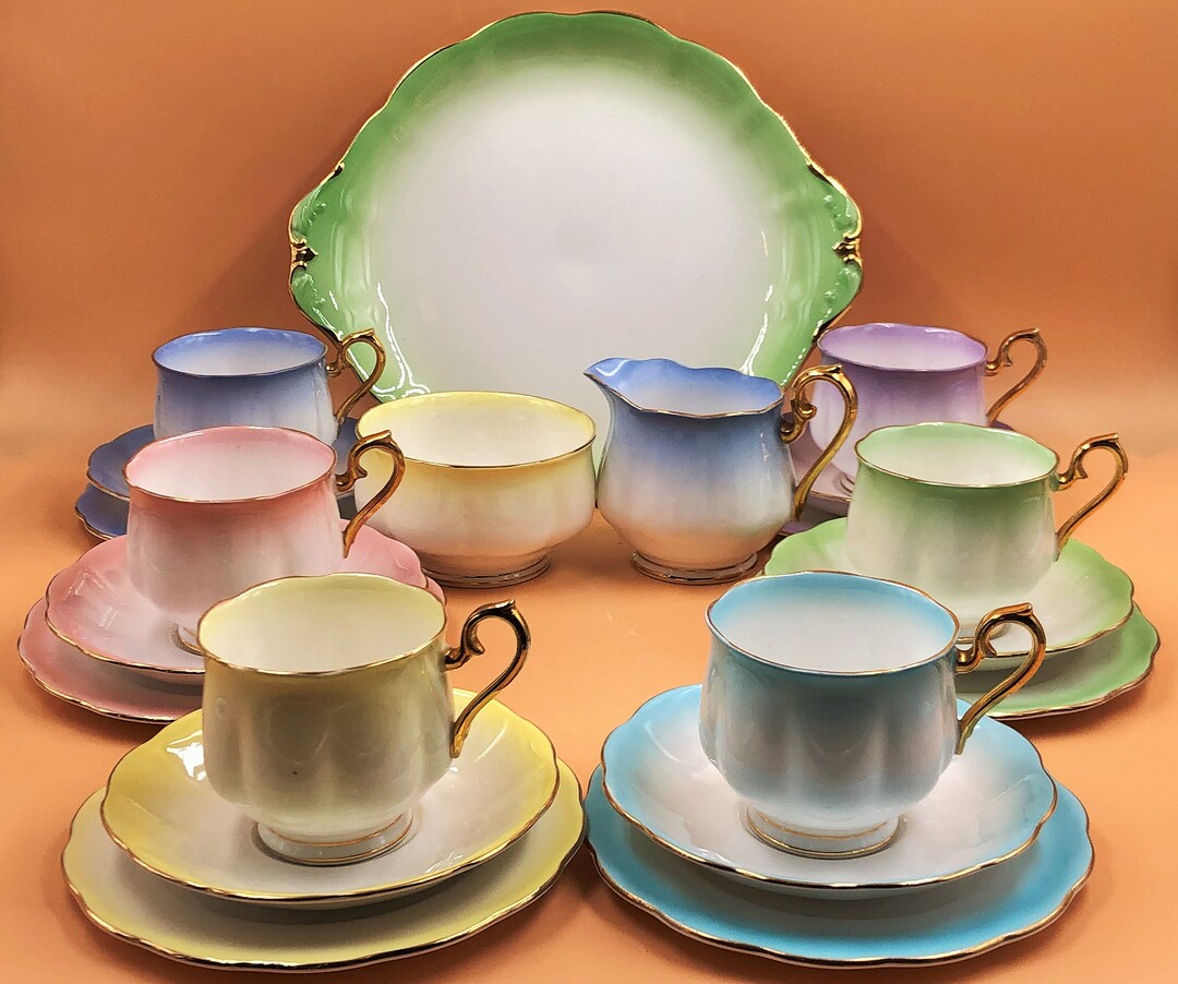 Vintage Royal Albert Rainbow Complete 21 Piece Tea Set. 6 Trios