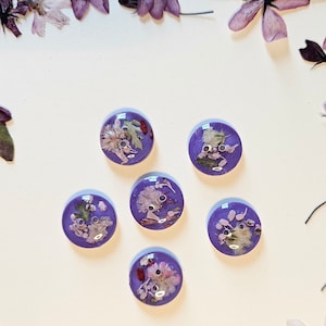 Floral Handmade Buttons / Epoxy resin buttons/ round buttons/ 2-hole buttons/ Decorative buttons / Real flower buttons/ closure/ purple
