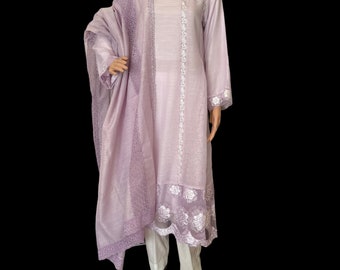 Simple’s Cotton Net Shirt & Dupatta Embellished With Lace and Patch Work Semi-Formal Wear Party Wear Indian Pakistani Dress. Size Medium