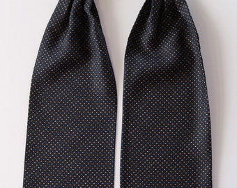 Corbata Ascot de seda con nudo propio, 130 cm de largo. Hecha a mano.