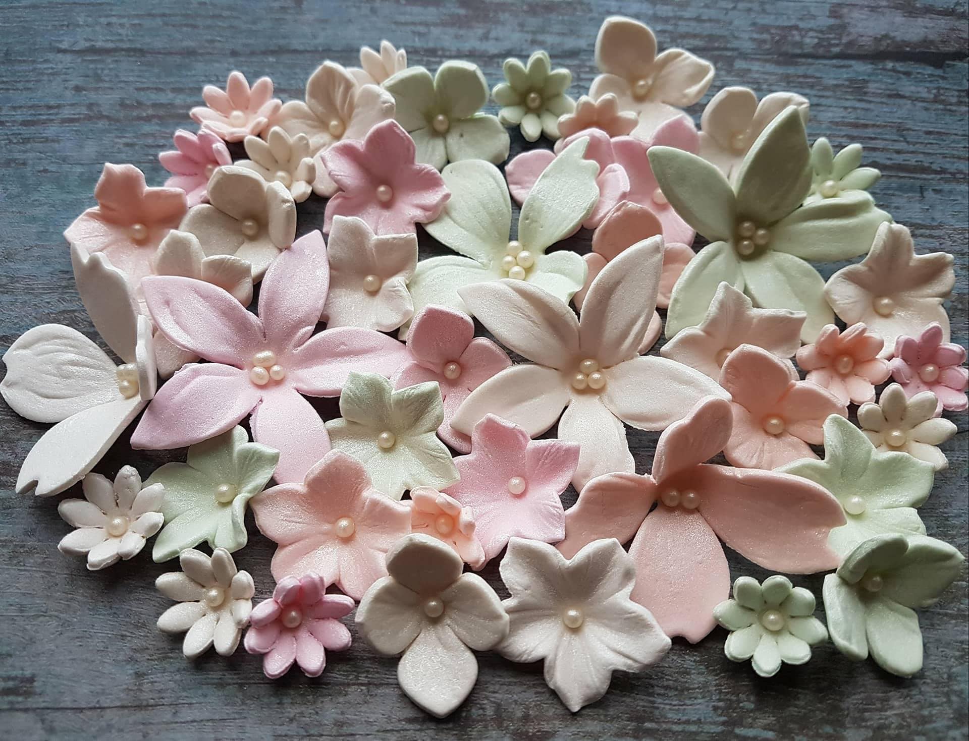 40 edible sugar fondant flowers lilies asian dogwood daisies Etsy
