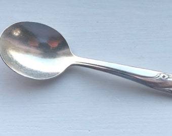 Vintage Holmes & Edwards 1952 ROMANCE Straight Handle Baby Spoon 4 1/4"