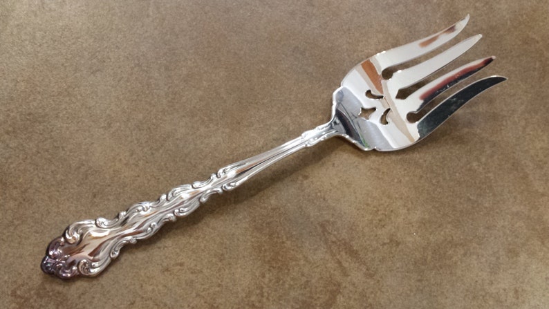 Vintage ONEIDA 1969 MODERN BAROQUE BuffetCold Meat Serving Fork 8 58