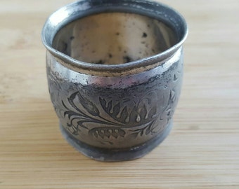 ヴィンテージ シルバープレート ラウンド フローラル 装飾 エッチング