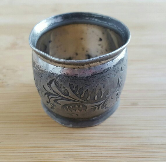 ヴィンテージ シルバープレート ラウンド フローラル 装飾 エッチング