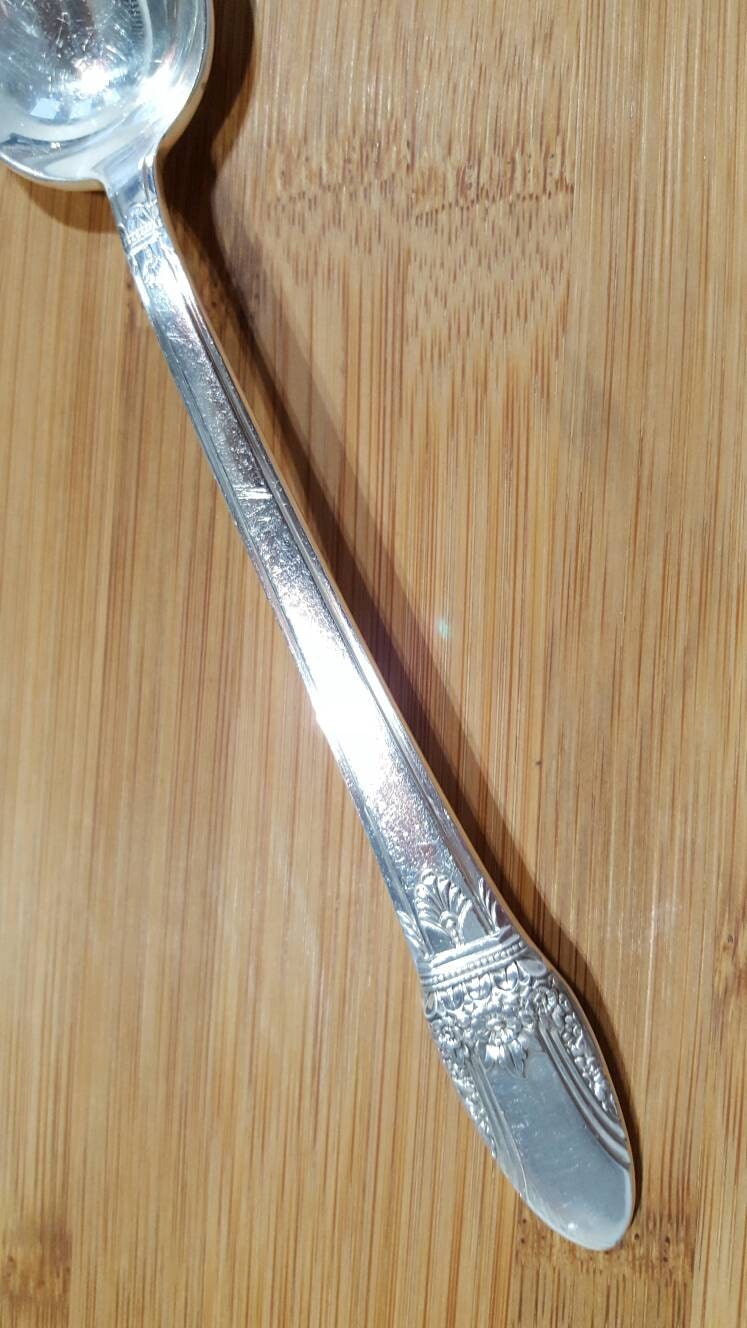 Antique 1847 ROGERS Bros 1937 FIRST LOVE Serving Tablespoon 8 1/2