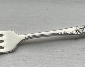 Amazing Vintage Elegant ONEIDA 1953 WHITE ORCHID Straight Handle Baby Fork 4 3/4", Mono Ann