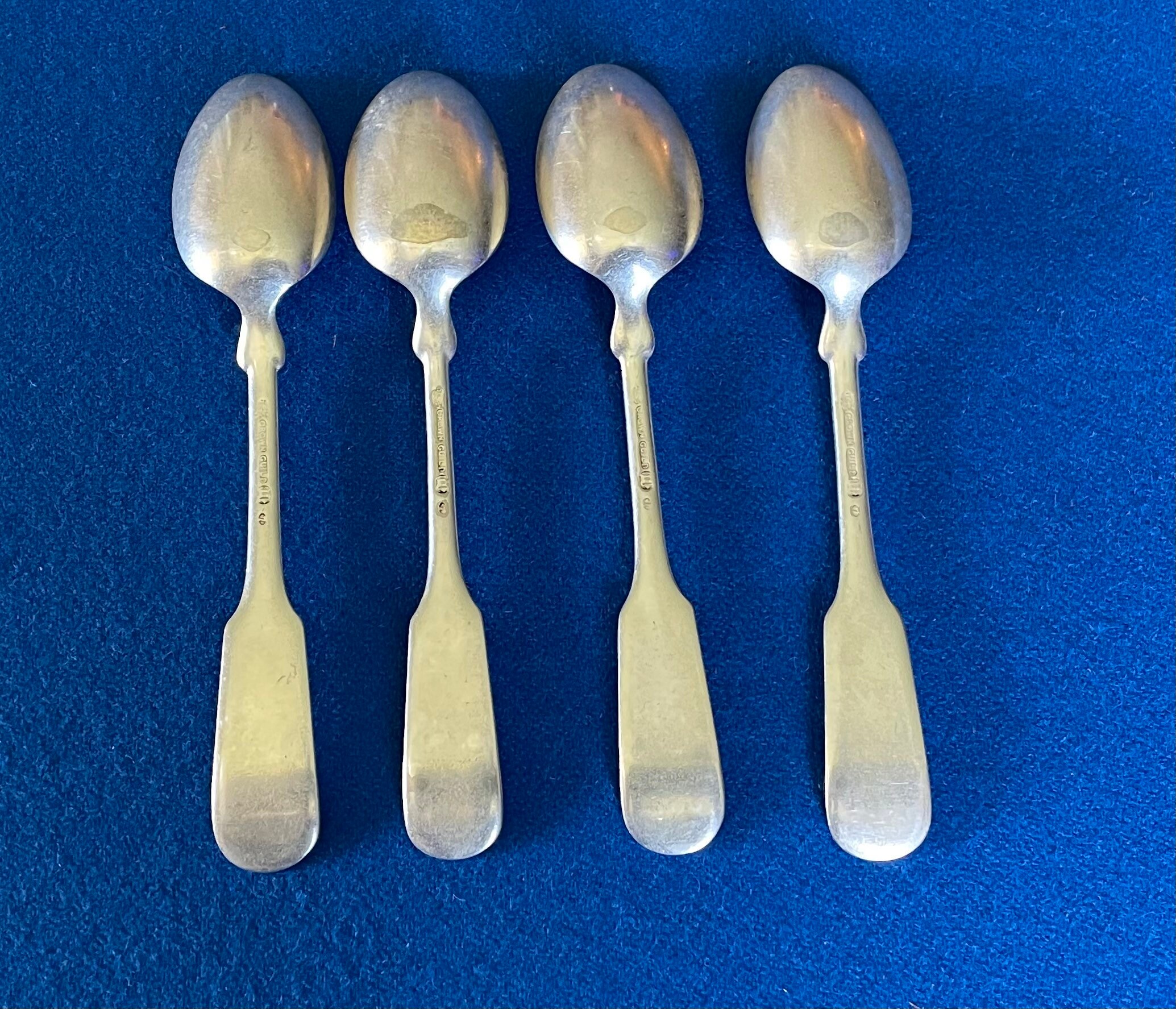 アンティーク コレクタブル クラウン ギルド シルバー 1876 チップ付き