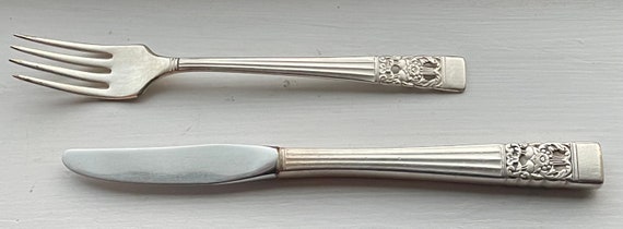 Dinner knife and fork discount