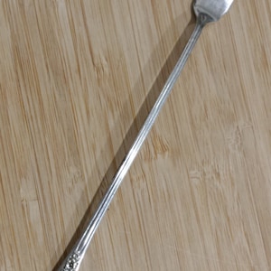 Antique FAIRFIELD Plate 1913 ONE (PANSIES) Long Handle Olive/Pickle Fork/Bar Tool 8"