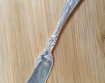Antyczny srebrny ALVIN 1907 EASTER LILY/Lily Butter Spreader 5 1/2", zestaw 8 sztuk