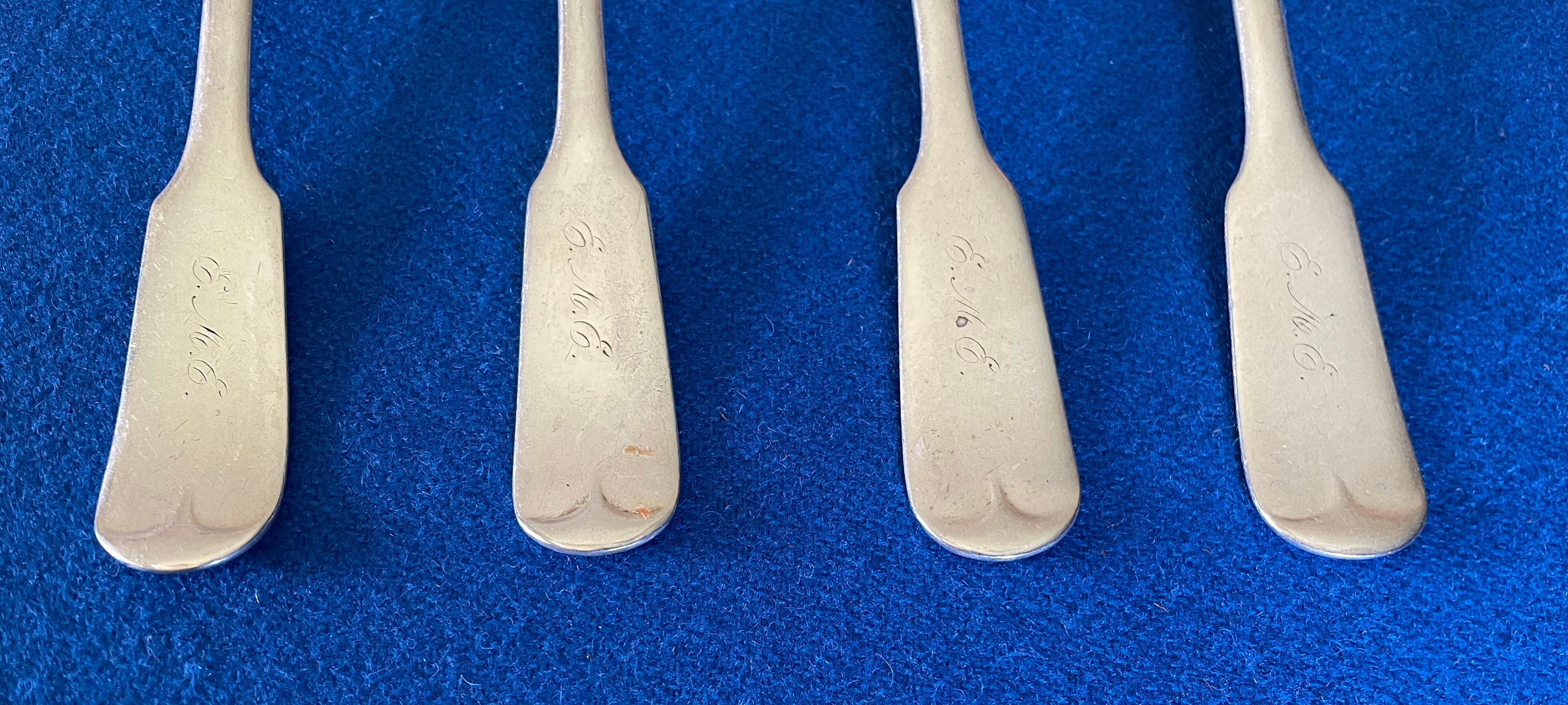 アンティーク コレクタブル クラウン ギルド シルバー 1876 チップ付き