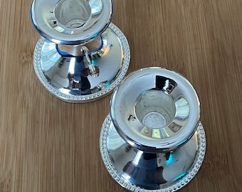 Erstaunliche wunderschöne elegante Vintage SILBERPLATTE Perlenrand Kerzenhalter 2 7/8 ", 2 7/8 ", 2er - Set