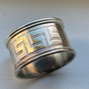 Antike viktorianische Silber geätzte griechische Schlüsselrolle Runde Serviettenring/Halter, Mono M H