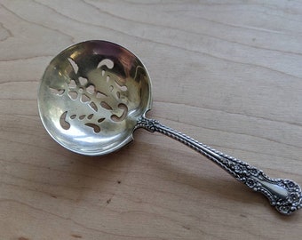 Antique Collectible GORHAM Sterling 1899 CAMBRIDGE Gold Wash Bowl Pierced Bon Bon/Nut Serving Spoon 4 1/2"