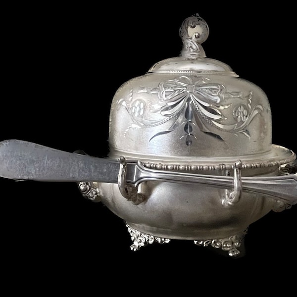 Stunning Antique ROCKFORD Silver 312 Floral Repousse Covered Caviar/Butter Server Dish  w Master Serving Knife