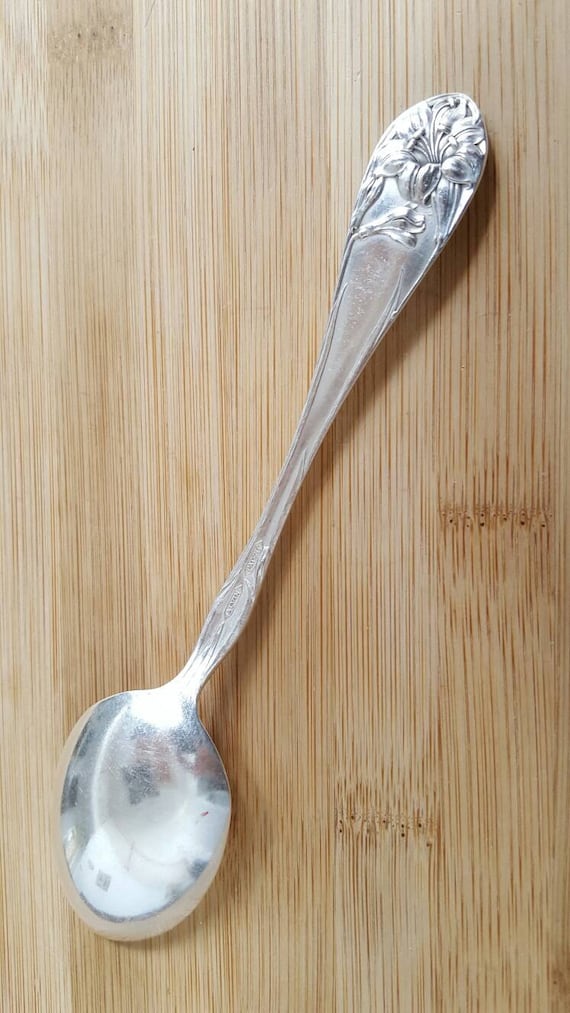 Antique ALVIN Silver 1907 EASTER Lily/lily Dessert/oval Soup Spoon