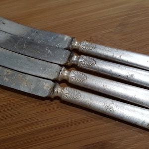 Antique 1847 ROGERS Bros 1860 SHELL Solid Fruit/Cheese Knife 6 5/8", Set di 4