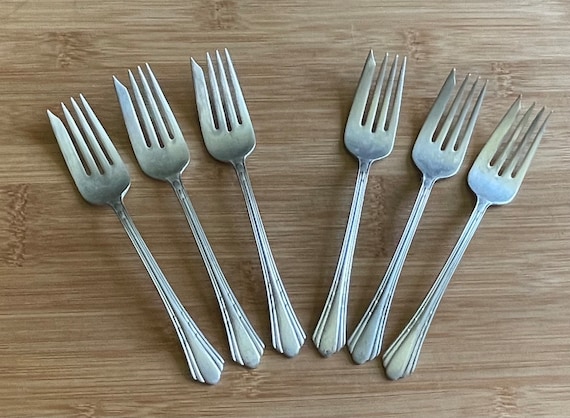 アンティーク AVON シルバープレート ペストリーフォーク 6 1/8 インチ