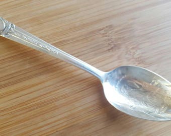 Kolekcjonerska zabytkowa łyżeczka do herbaty JOHN ADAMS Wm Rogers Presidential Souvenir, zestaw 2 sztuk