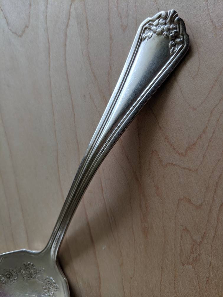 Antique Wm ROGERS Silver 1912 KENSINGTON Gravy/sauce Ladle 7 3/8