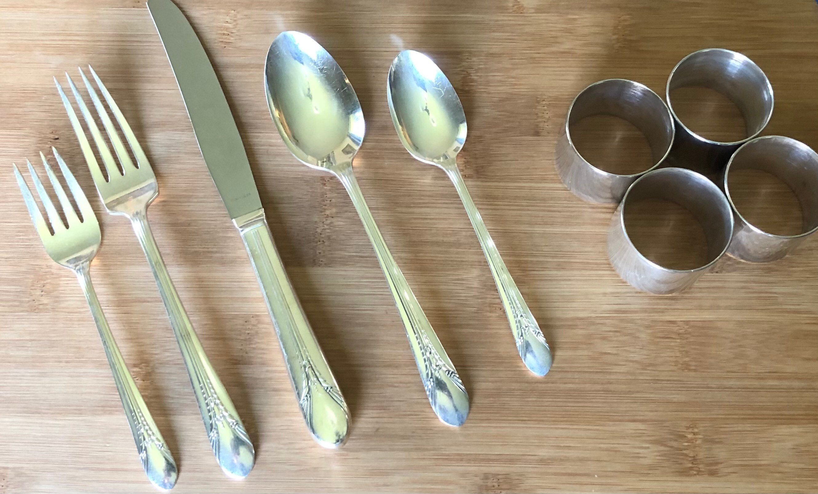 ヴィンテージ シルバープレート 新婚用スターターフラットウェアセット