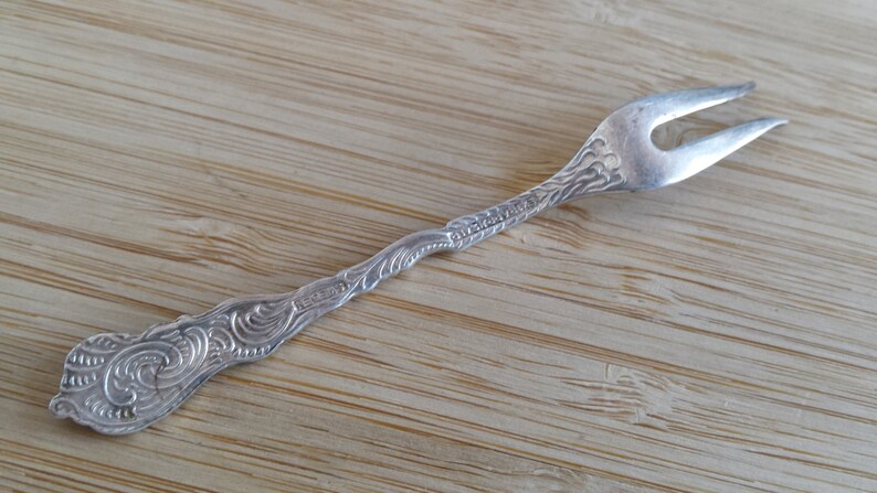 Antique Collectible NILS JOHAN Flowers /& Scrolls Lemon Fork 4 Sweden Set of 2